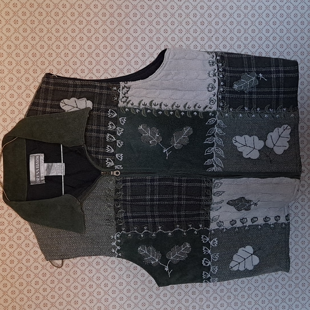 Women's  embroidered zip front vest